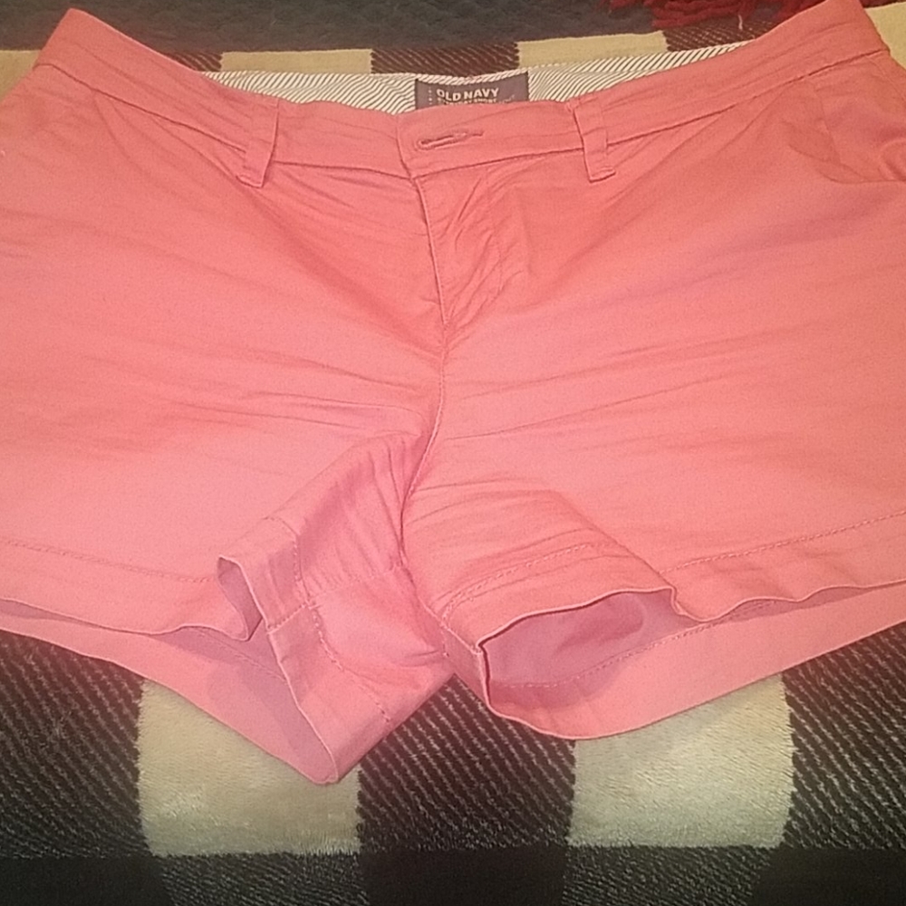 Old Navy Everday shorts